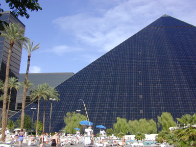 pyramide solo